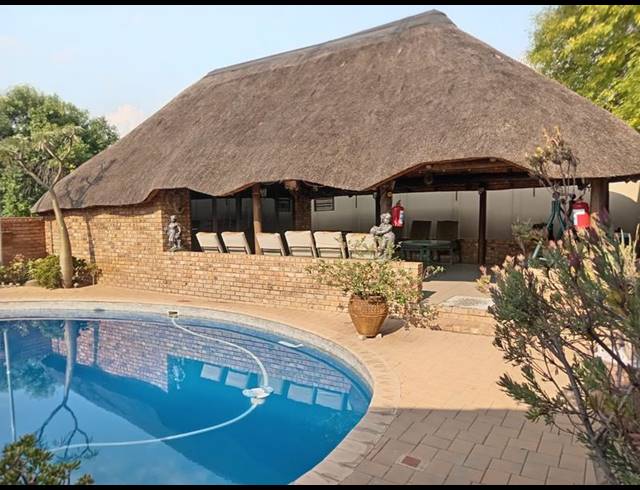 5 BEDROOM HOUSE FOR SALE IN PRETORIA GARDENS